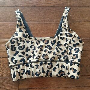 IVL Collective women’s sports bra from Nordstrom never worn!! Size 6! So perfect